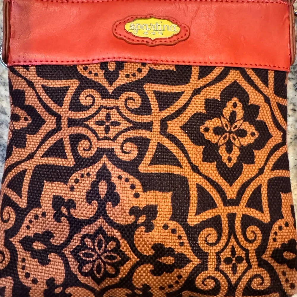 Spartina 449 brown and orange purse. Can be used as crossbody. - Picture 2 of 16